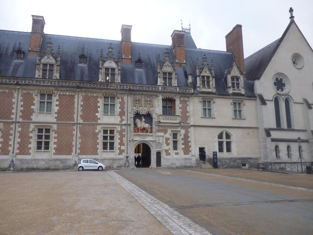 Le Logis De L'Hermine Блоа Екстериор снимка