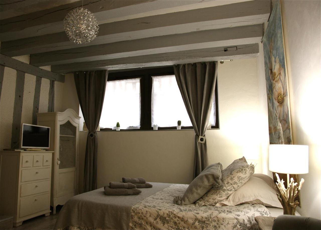 Le Logis De L'Hermine Блоа Екстериор снимка